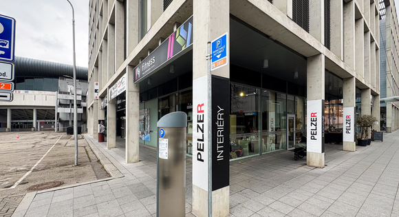 Kliknutím zvětšíte City Center ČB: původní stav