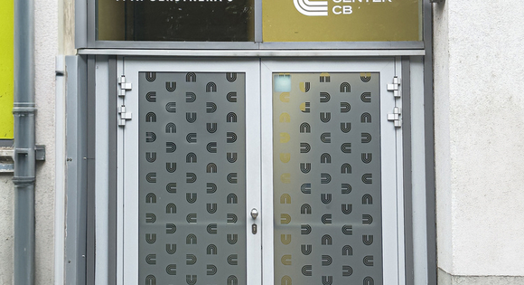 Kliknutím zvětšíte City Center ČB: nový stav - označení budovy a sloupů